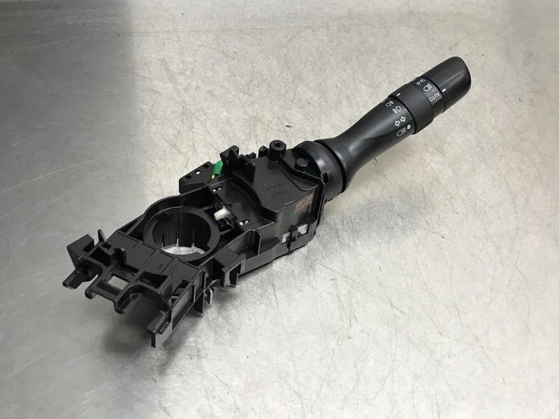 INTERRUPTEUR D'ECLAIRAGE Lexus CT 200h (01-2010/09-2020), Utilisé, Lexus