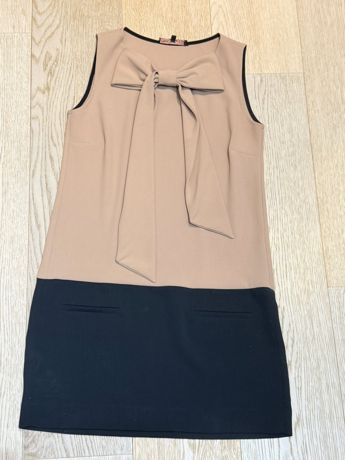 Robe Maje 36 S, Enlèvement ou Envoi, Comme neuf, Beige, Sans manches