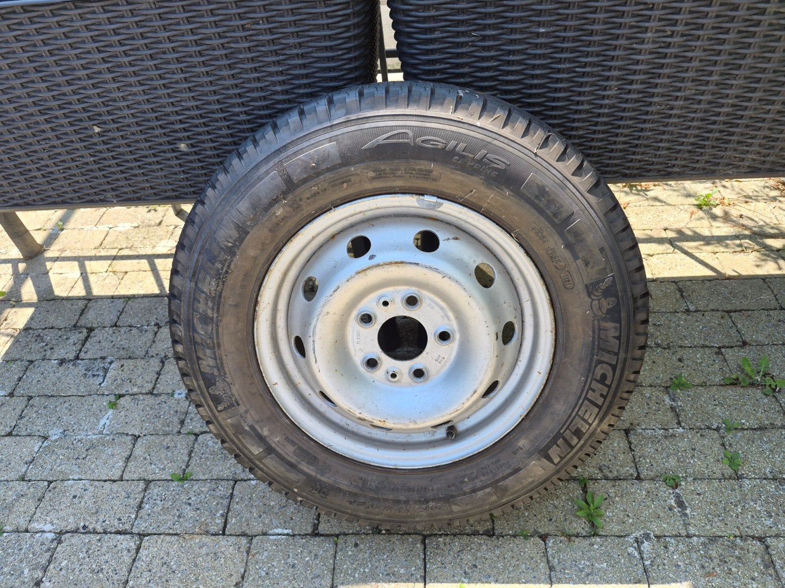 Jante en acier + pneu michelin neuf  pour camping car, Particulier