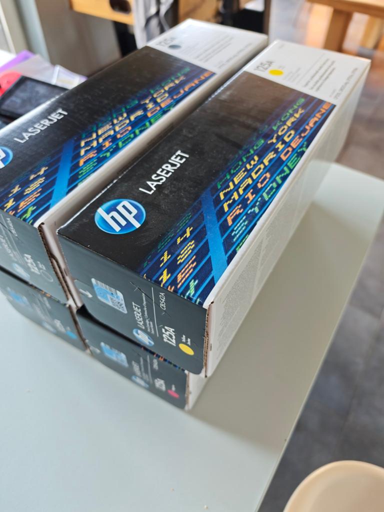 4 cartouches HP125A toner noir + couleurs, Enlèvement ou Envoi, Toner