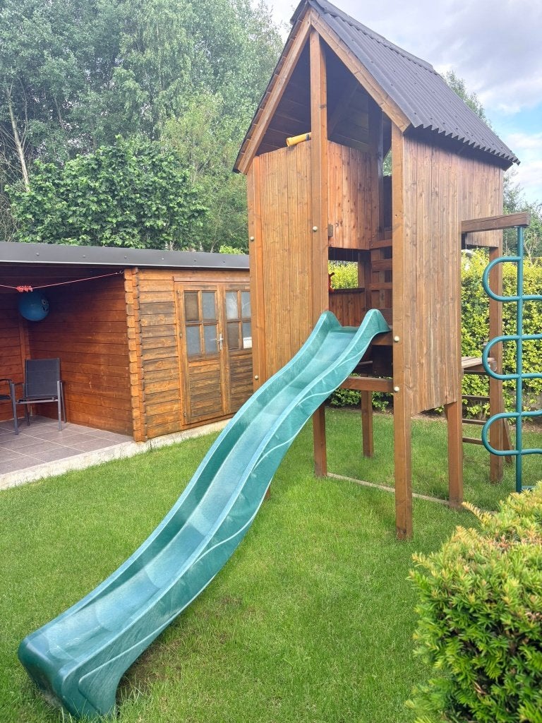 Sterk speelgoedhuisje, bijna als nieuw!, Kinderen en Baby's, Ophalen, Zo goed als nieuw, Hout