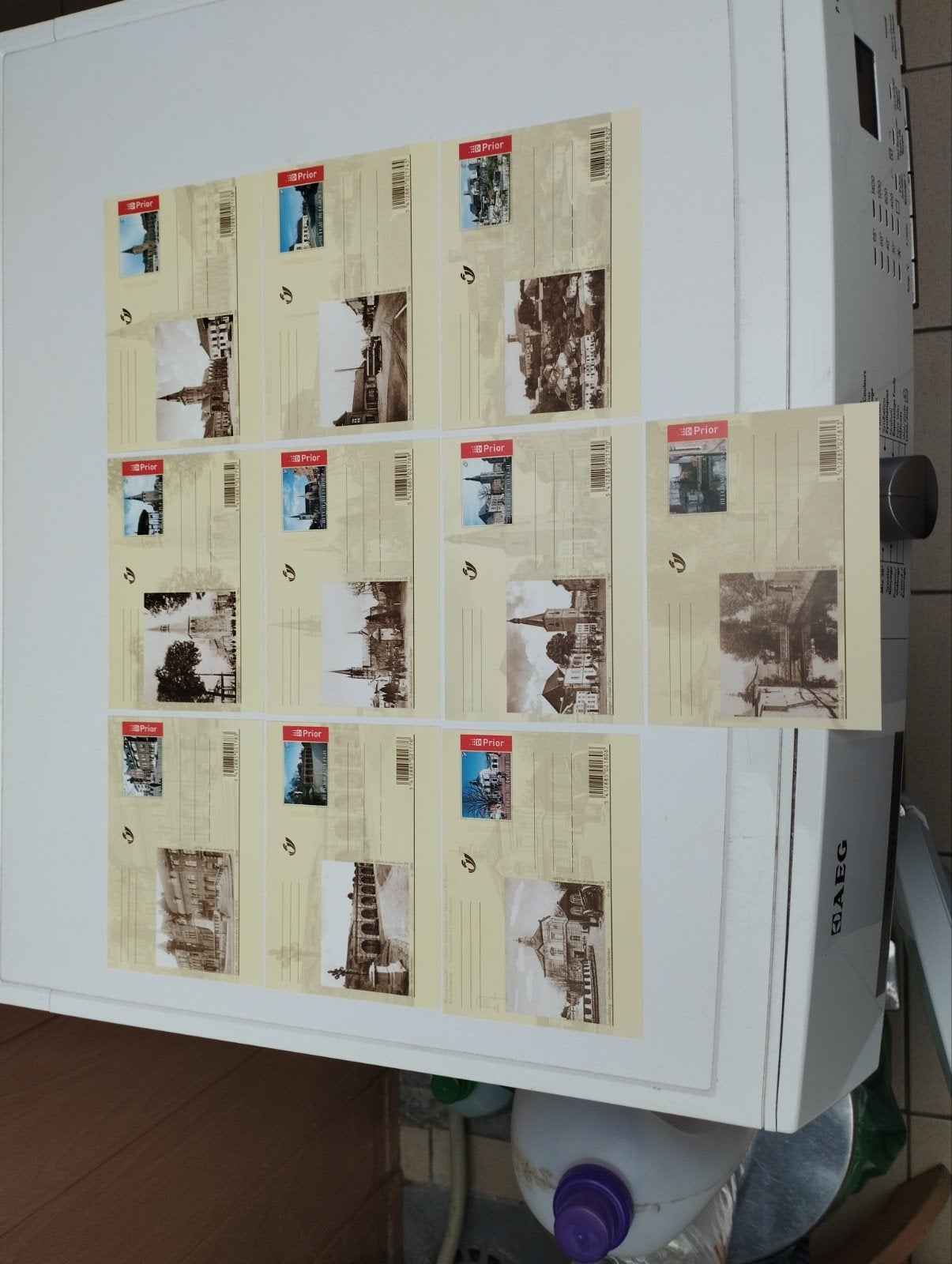 10 gele postkaarten over vroeger en nu toerisme, Ophalen