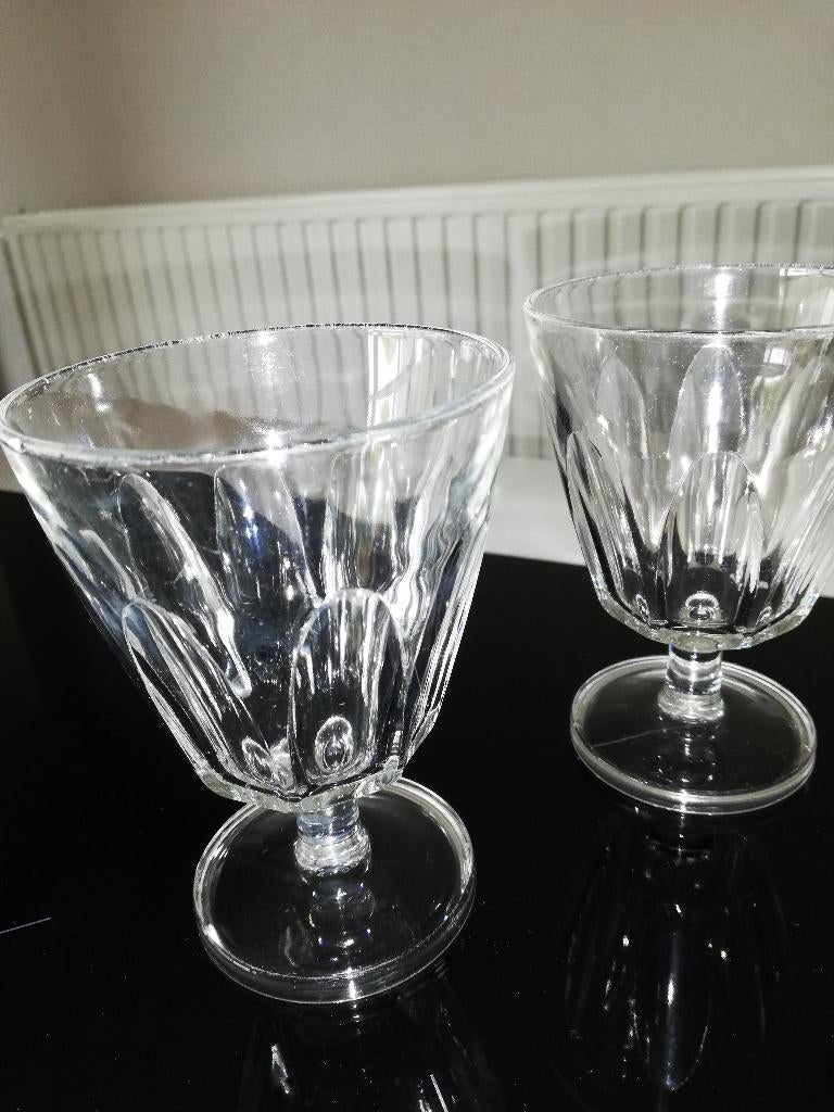 2 ijscoupes/dessert glazen, Huis en Inrichting, Overige typen, Ophalen of Verzenden, Overige stijlen, Glas
