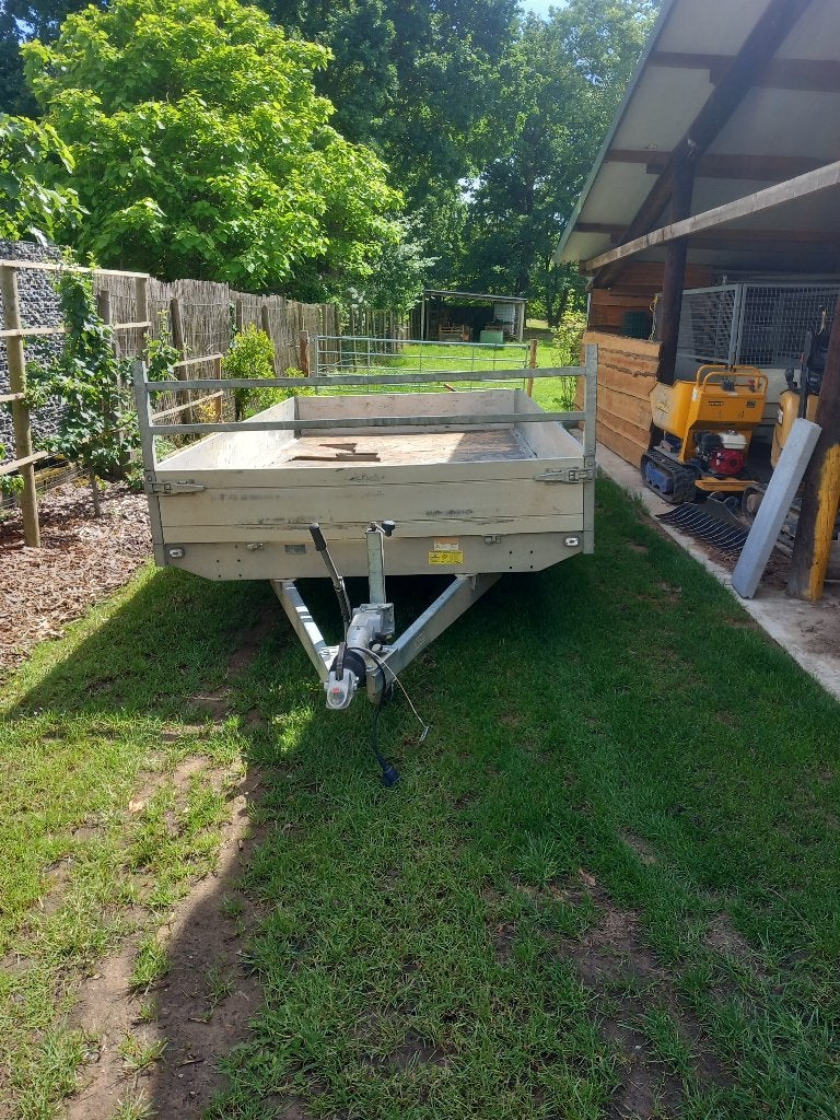 Saris geremde plateau aanhangwagen 3.5ton, Ophalen, Gebruikt