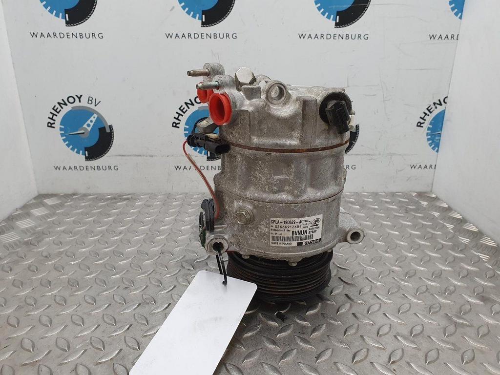 LANDROVER RANGE ROVER VELAR L560 R Dynamic D300 SDV6 AIRCO C, Ophalen of Verzenden, Gebruikt, ARN erkend