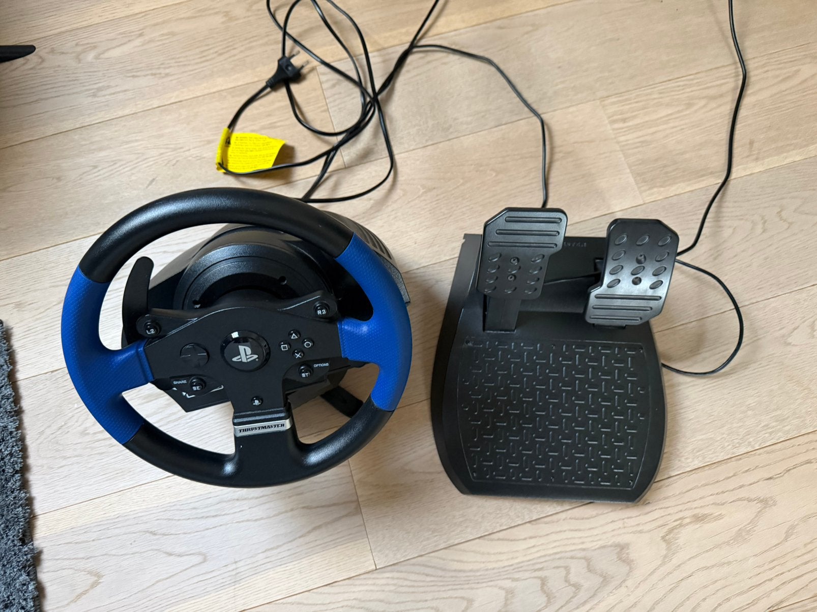 Trustmaster t150, Informatique & Logiciels, Joysticks, Enlèvement, Comme neuf