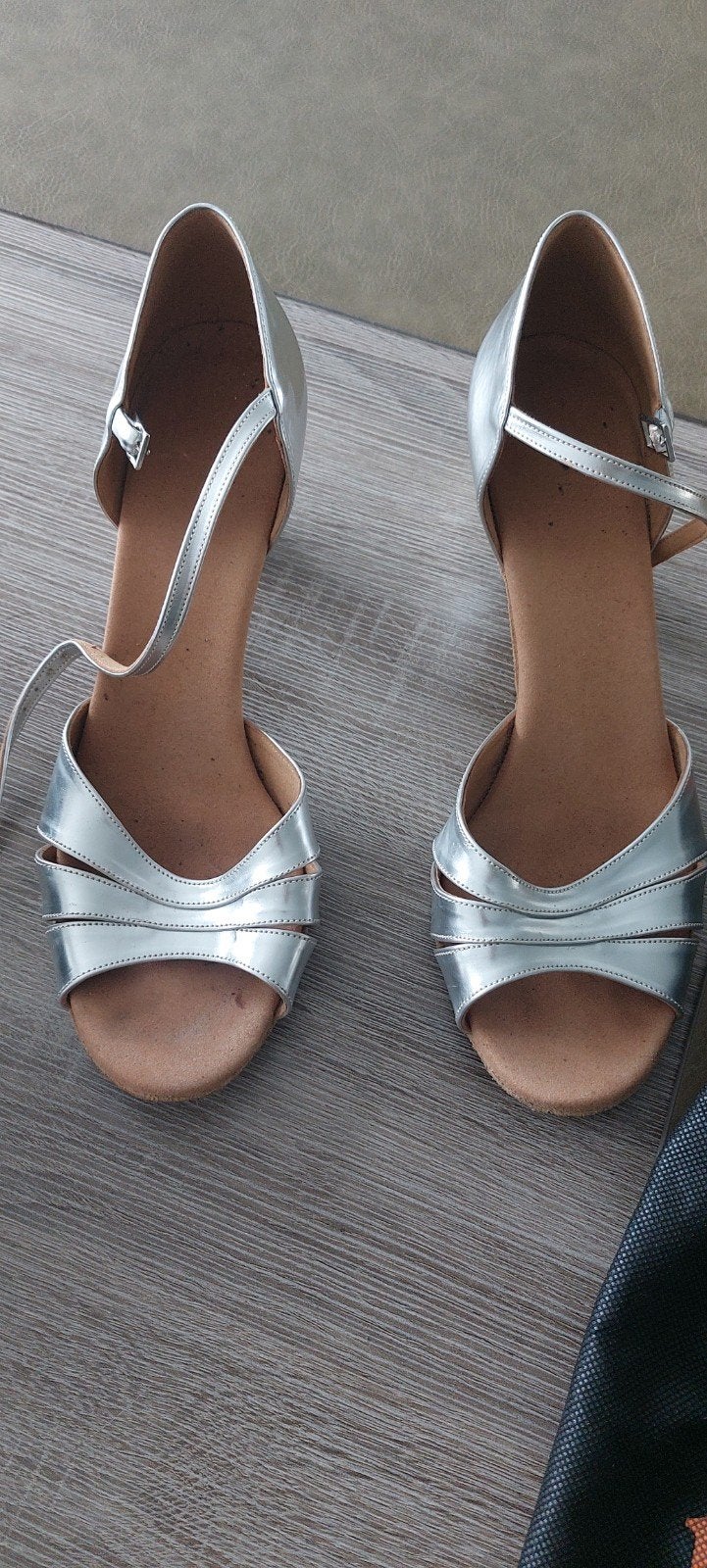 zilverkleurige dansschoenen dames, merk Rummos, maat 41, Sport en Fitness, Dansen, Ophalen of Verzenden, Zo goed als nieuw, Schoenen