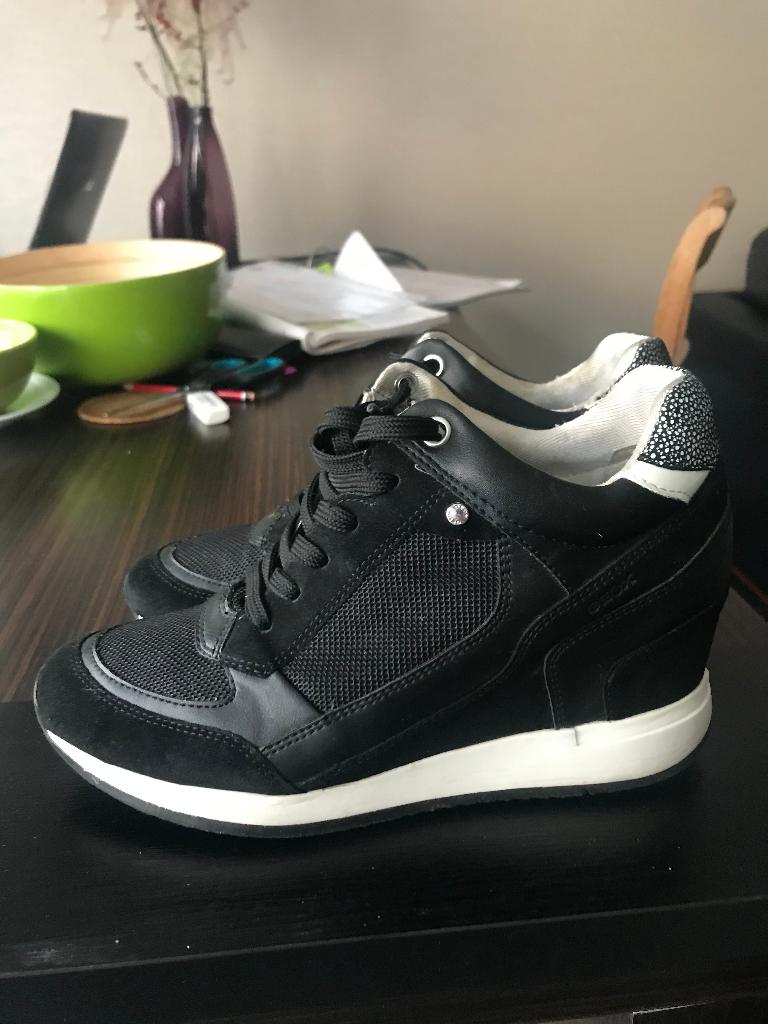 schoenen geox ORIGINEEL !!!, Kleding | Dames, Geox, Ophalen, Zo goed als nieuw