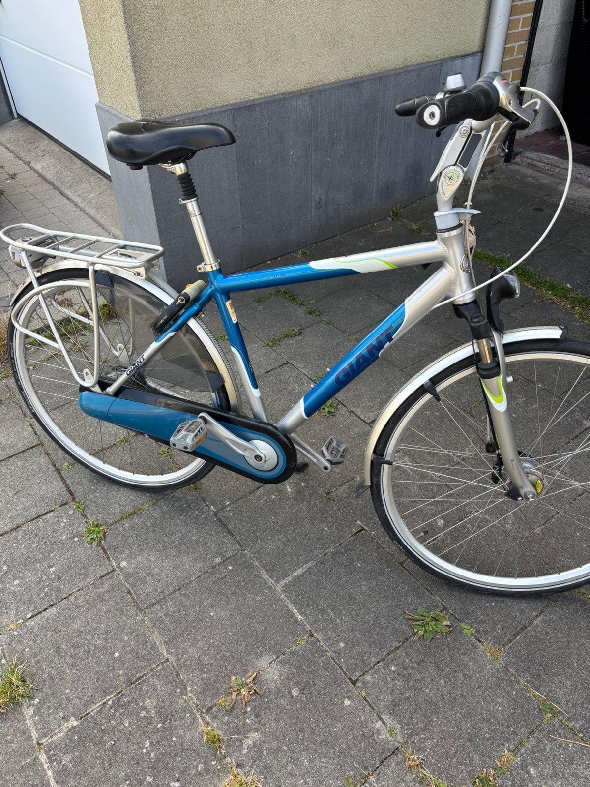 Blauw en grijs heren fiets, Ophalen, Minder dan 10 versnellingen, Gebruikt, Giant