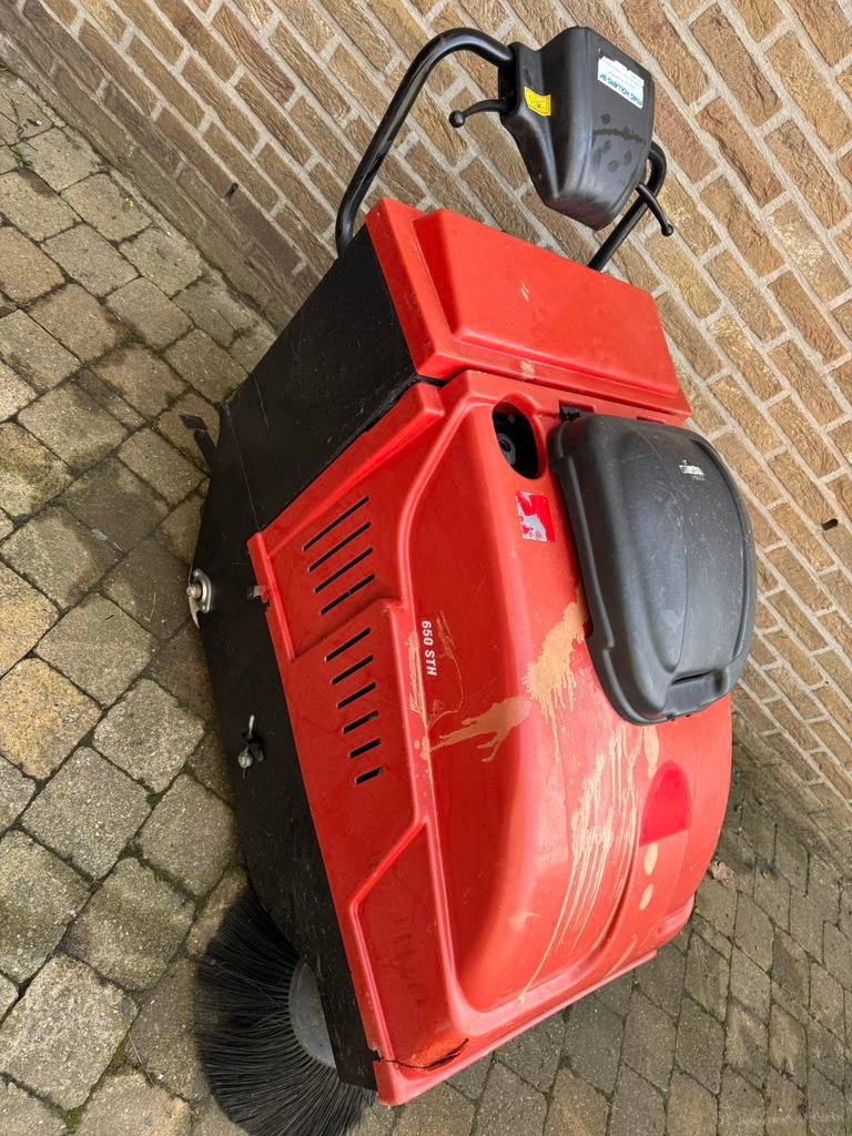 Borstel machin, Tuin en Terras, Ophalen, Zo goed als nieuw