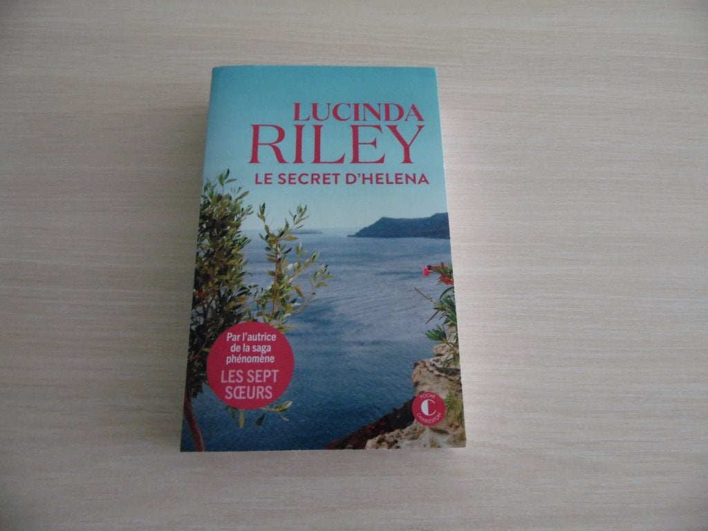 LE SECRET D'HELENA       LUCINDA RILEY, Enlèvement ou Envoi, Comme neuf, Lucinda Riley., Europe autre