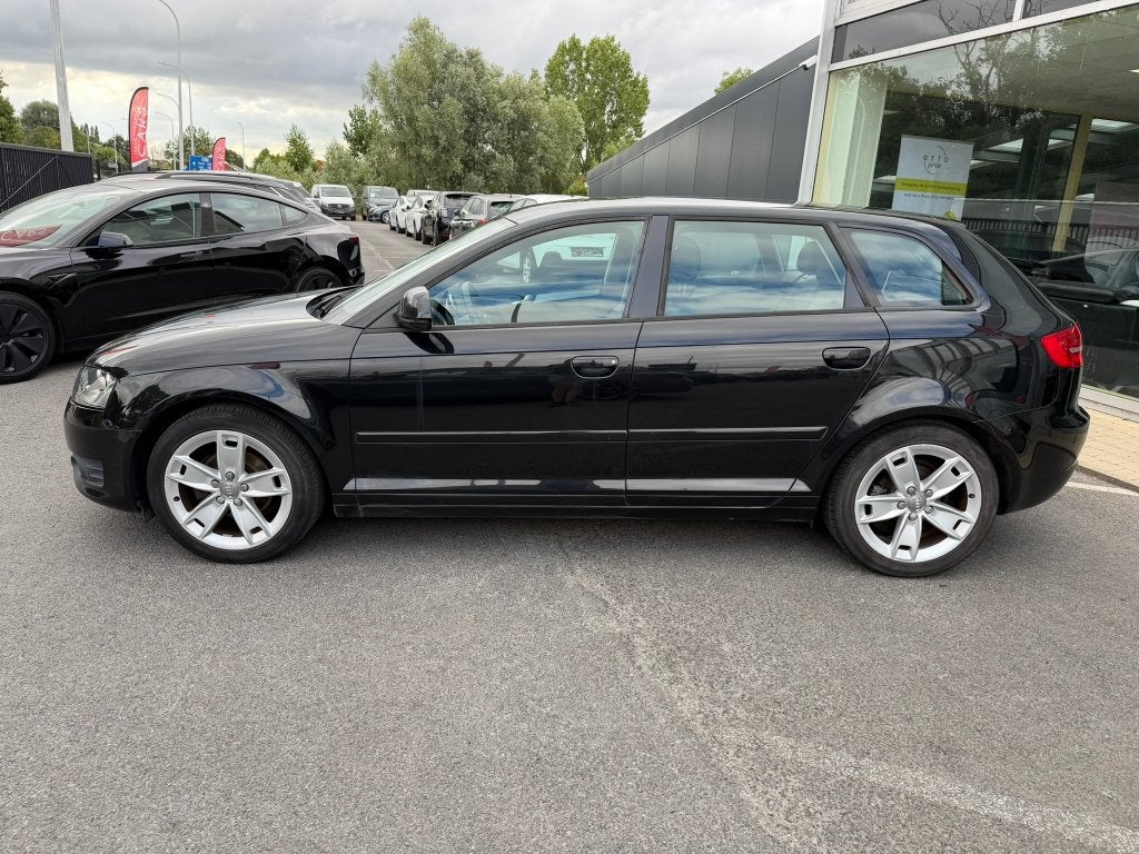 ENKEL VERKOOP AAN HANDELAAR Audi A3, Auto's, Audi, Voorwielaandrijving, Zwart, Zwart, Leder