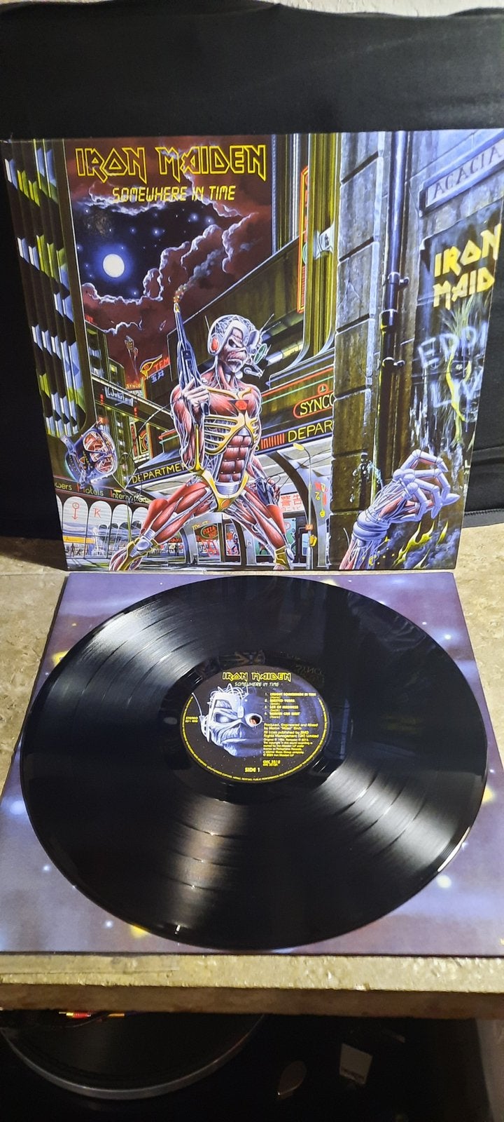 Vinyl lp iron maiden somewhere in time, Cd's en Dvd's, Vinyl | Hardrock en Metal, LP, Metal, Ophalen of Verzenden, Zo goed als nieuw