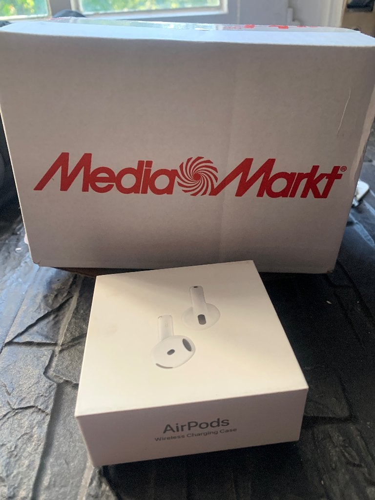 Apple AirPods 5 met wireless charging case nieuw, gesealed, Bluetooth, Ophalen of Verzenden, Zo goed als nieuw, Apple