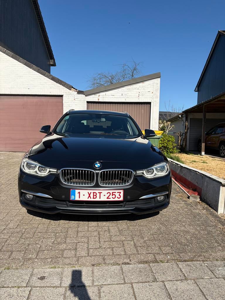 BMW 318d ,2017 Luxury line 170000, Auto's, Automaat, Achterwielaandrijving, Zwart, Leder