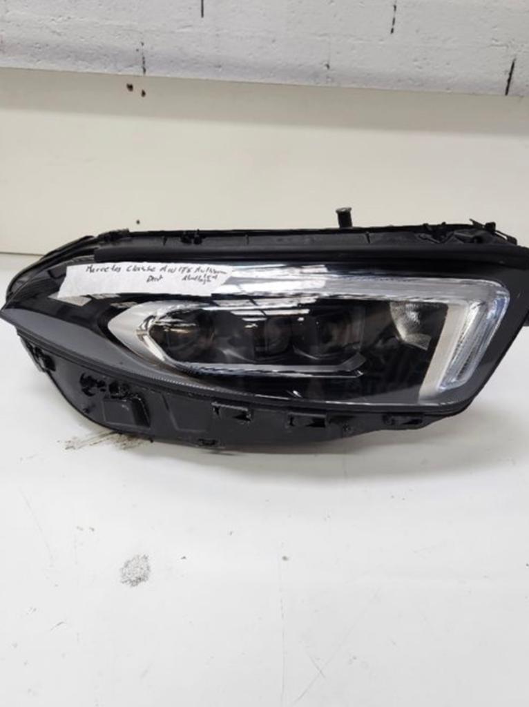 Phare Droit Mercedes CLA Multibeam, Enlèvement ou Envoi