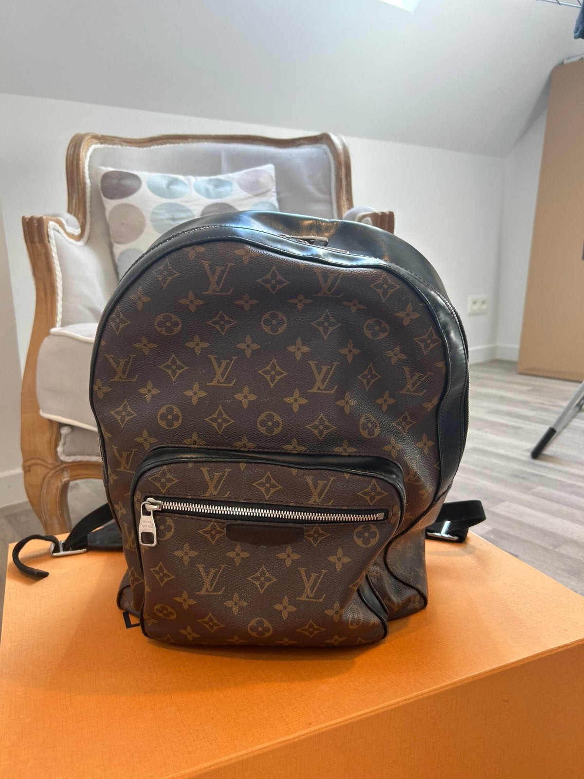 Originele rugtas van Louis Vuitton, Gebruikt, 25 tot 40 cm, Waterdicht, Ophalen