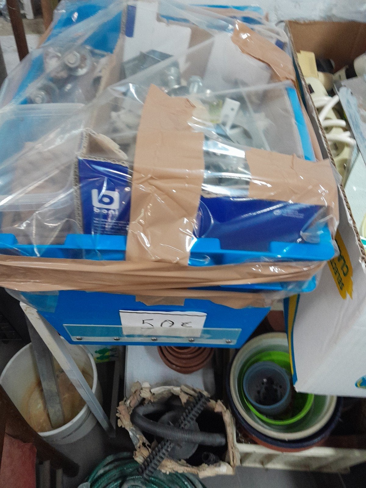 Lot de visseries, Divers, Lots de brocante, Enlèvement