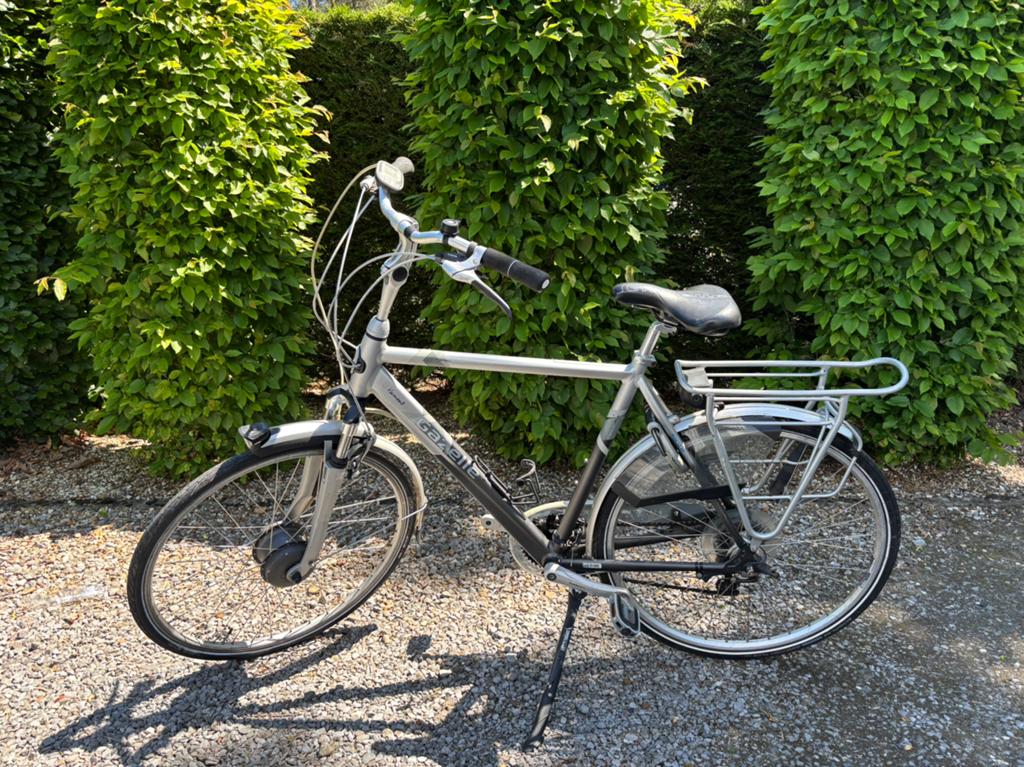 Gazelle électrique, Vitesses, Frein sur jante, 57 à 61 cm, Comme neuf