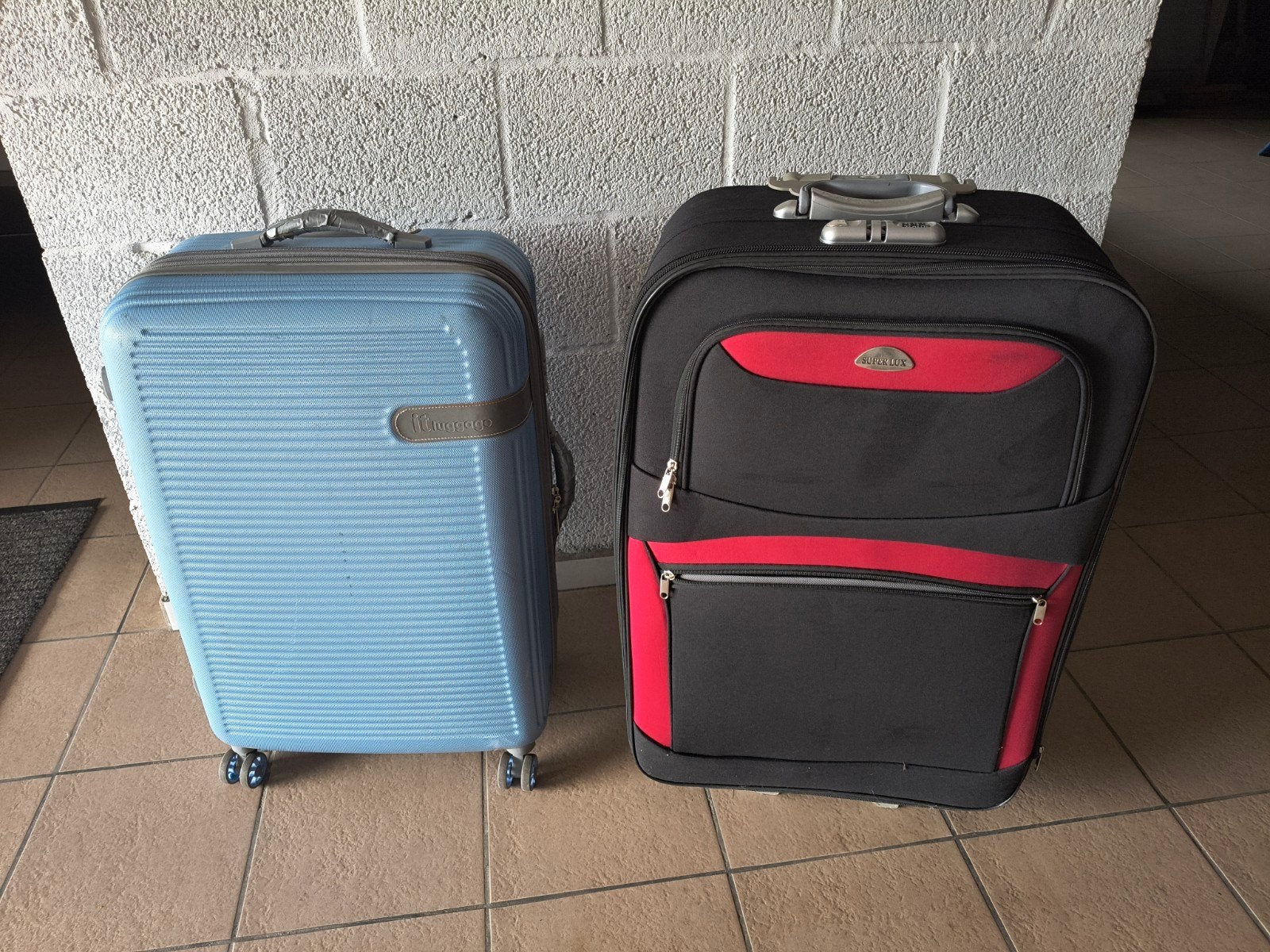 2 reiskoffers in goede staat, Handtassen en Accessoires, Koffers, Ophalen