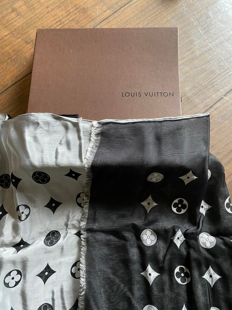 Louis vuitton, zijden sjaal, Ophalen, Zo goed als nieuw, Sjaal