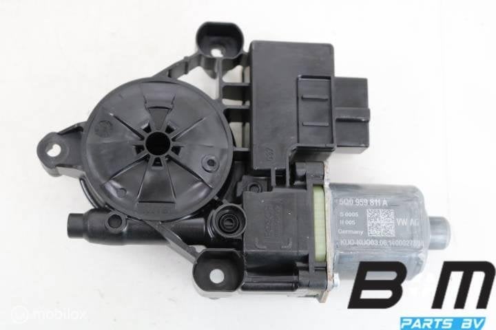 Raammmotor links achter VW Golf 7 5Q0959811A, Autos : Pièces & Accessoires, Électronique & Câbles, Utilisé