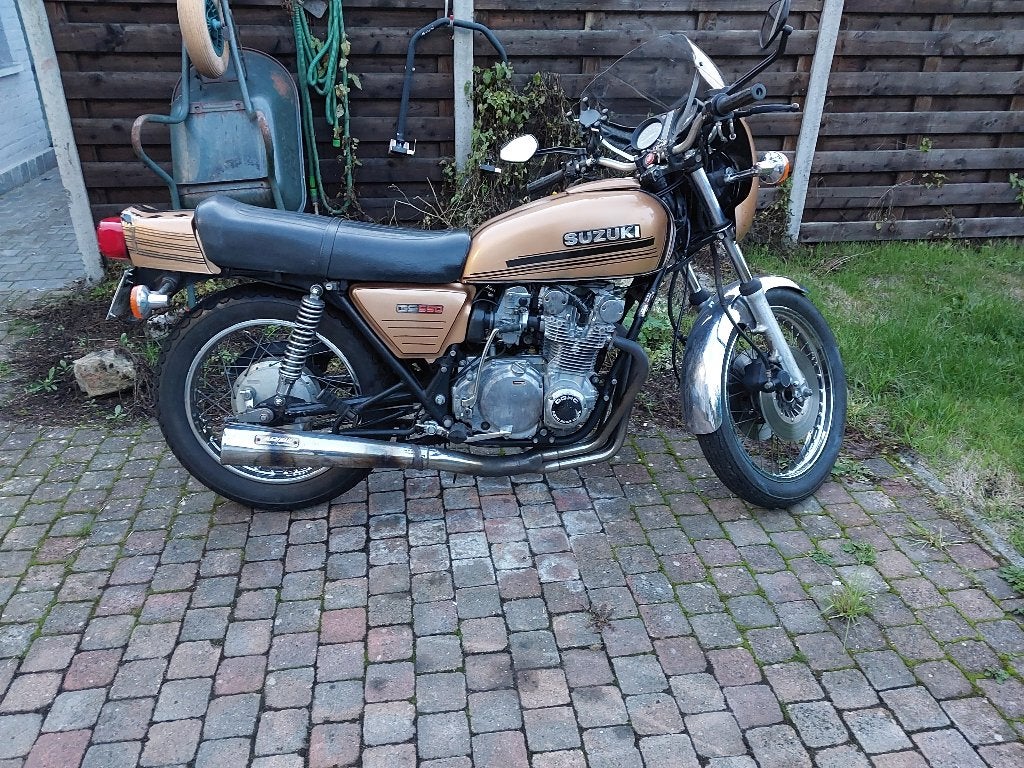 suzuki Gs550 1980, 550 cm³, Particulier, 4 cylindres, 12 à 35 kW