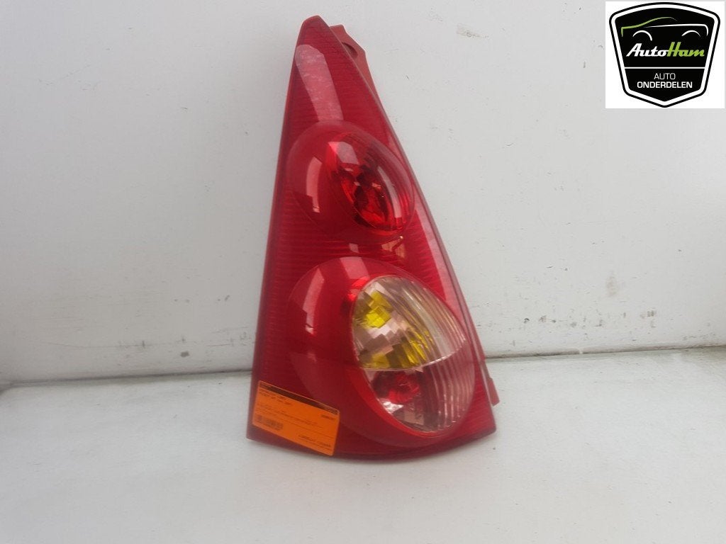 FEU ARRIÈRE GAUCHE Peugeot 107 (01-2005/05-2014) (|6350X6|), Utilisé, Peugeot