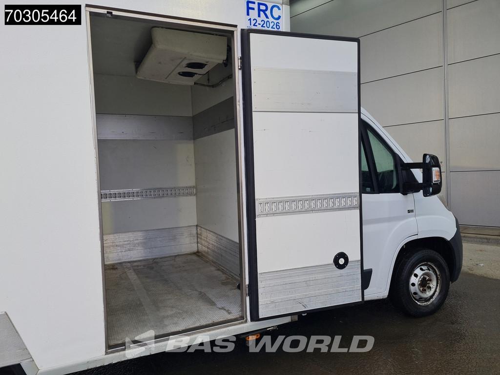 Fiat Ducato 150pk Koelwagen Zijdeur Carrier Xarios 350 230v-, Auto's, Stof, Gebruikt, 2500 kg, Bedrijf