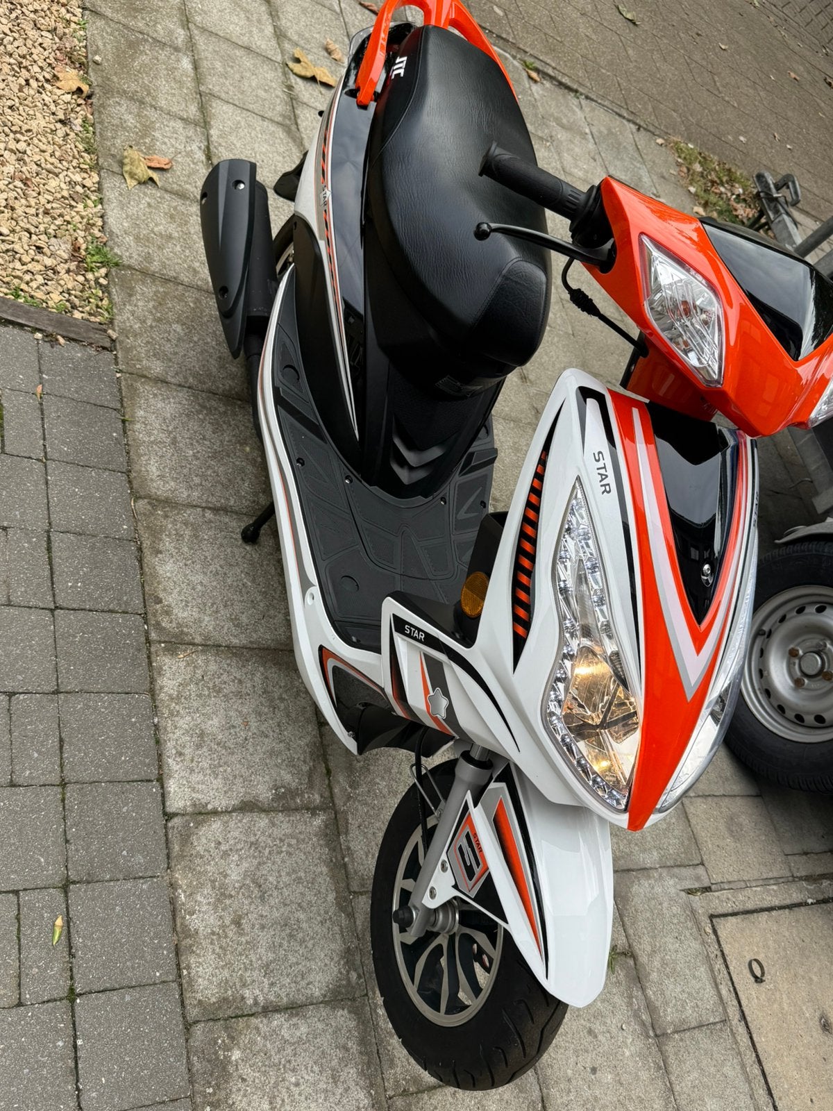 Heel mooie jtc 50cc star scooter, Fietsen en Brommers, Ophalen of Verzenden, Zo goed als nieuw