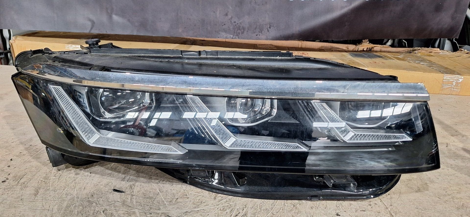 VW TOUAREG FACELIFT FULL LED KOPLAMP 761941082F COMPLEET, Auto-onderdelen, Gebruikt, -, -, Ophalen of Verzenden