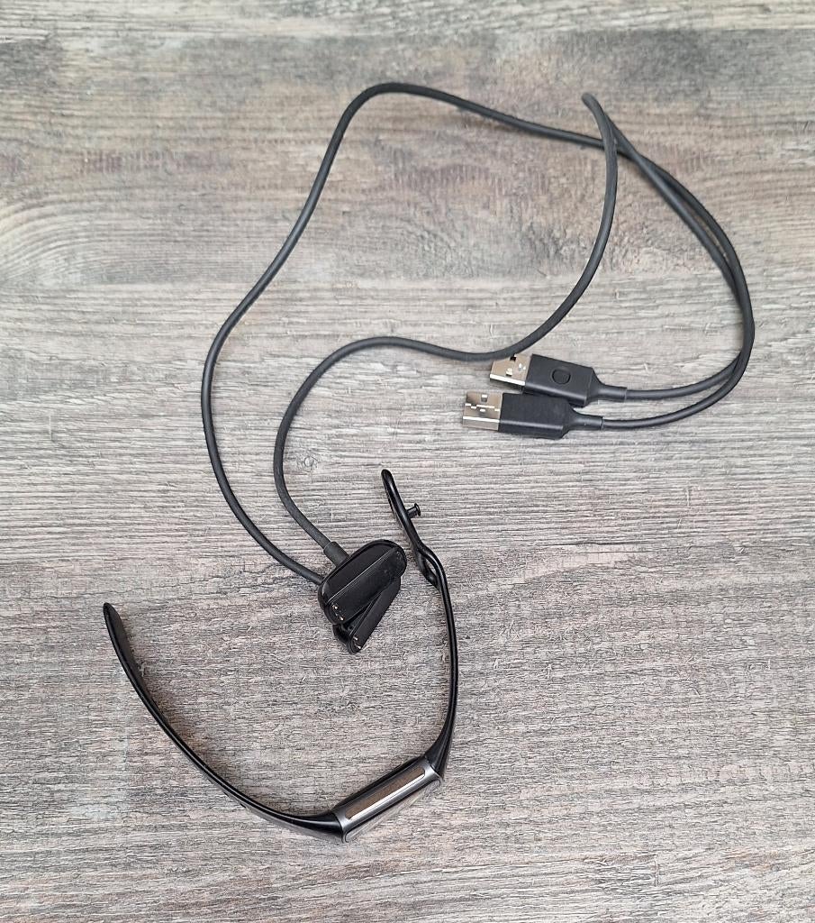 Defecte Fitbit Charge 5 met 2 laders, Ophalen, Gebruikt, Zwart, Fitbit