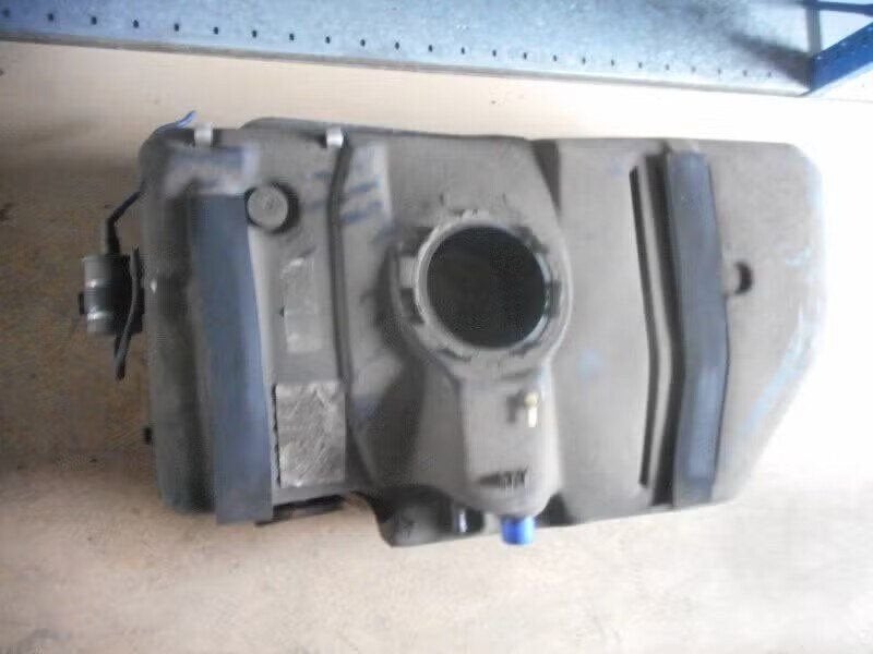 TANK Opel Zafira (F75) (01-1998/07-2005) (90580m009), Bahnhofsplatz 65423 Rüsselsheim am Main, DE, Enlèvement ou Envoi, Opel, Opel Automobile GmbH
