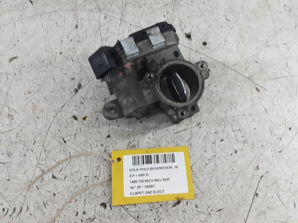 BOITIER PAPILLON Volkswagen Polo V (6R) (04B128063K), Autos : Pièces & Accessoires, Volkswagen, Mevr. I. Hauben, Utilisé, Rue de l'Espoir 34 34
4030  GRIVEGNÉE, BE