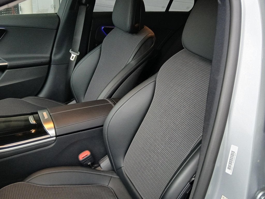 Mercedes-Benz C-Klasse 200 Break Luxury Line (automatique), Argent ou Gris, Achat, 1800 kg, Entreprise