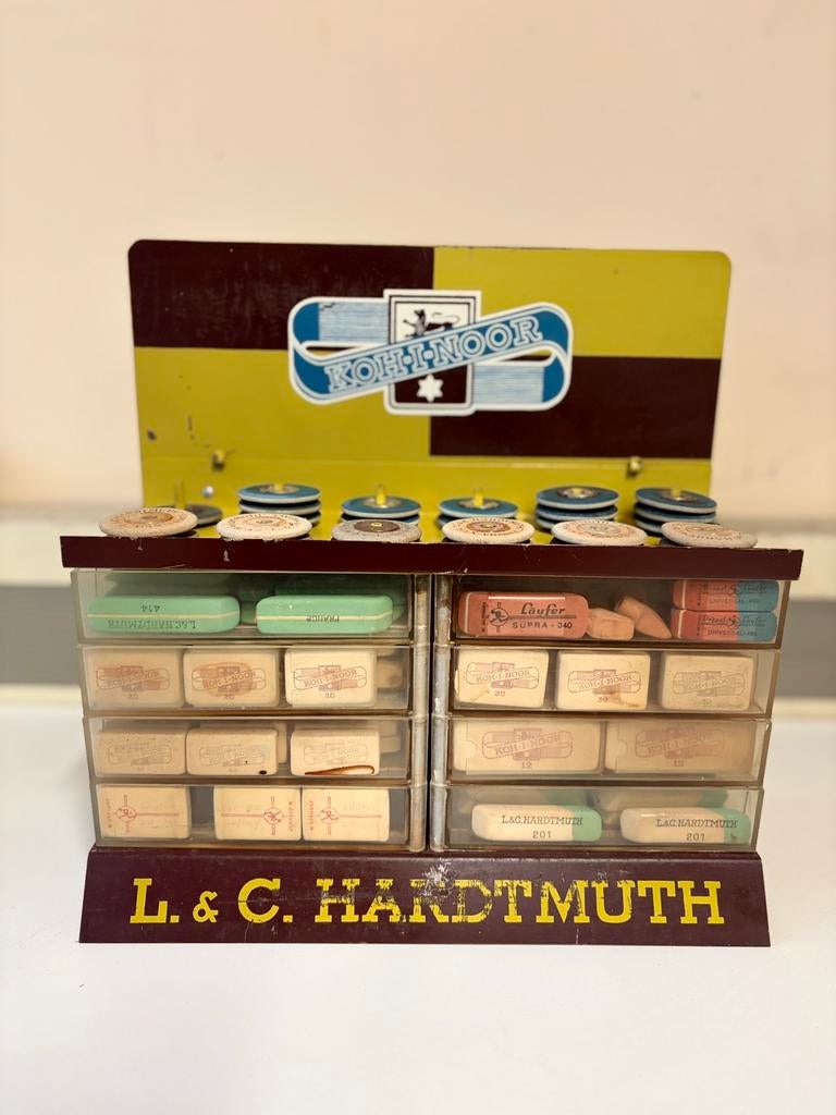 Koh-I-Noor L&C Hardtmuth kauwgomballendisplay, Ophalen of Verzenden, Gebruikt