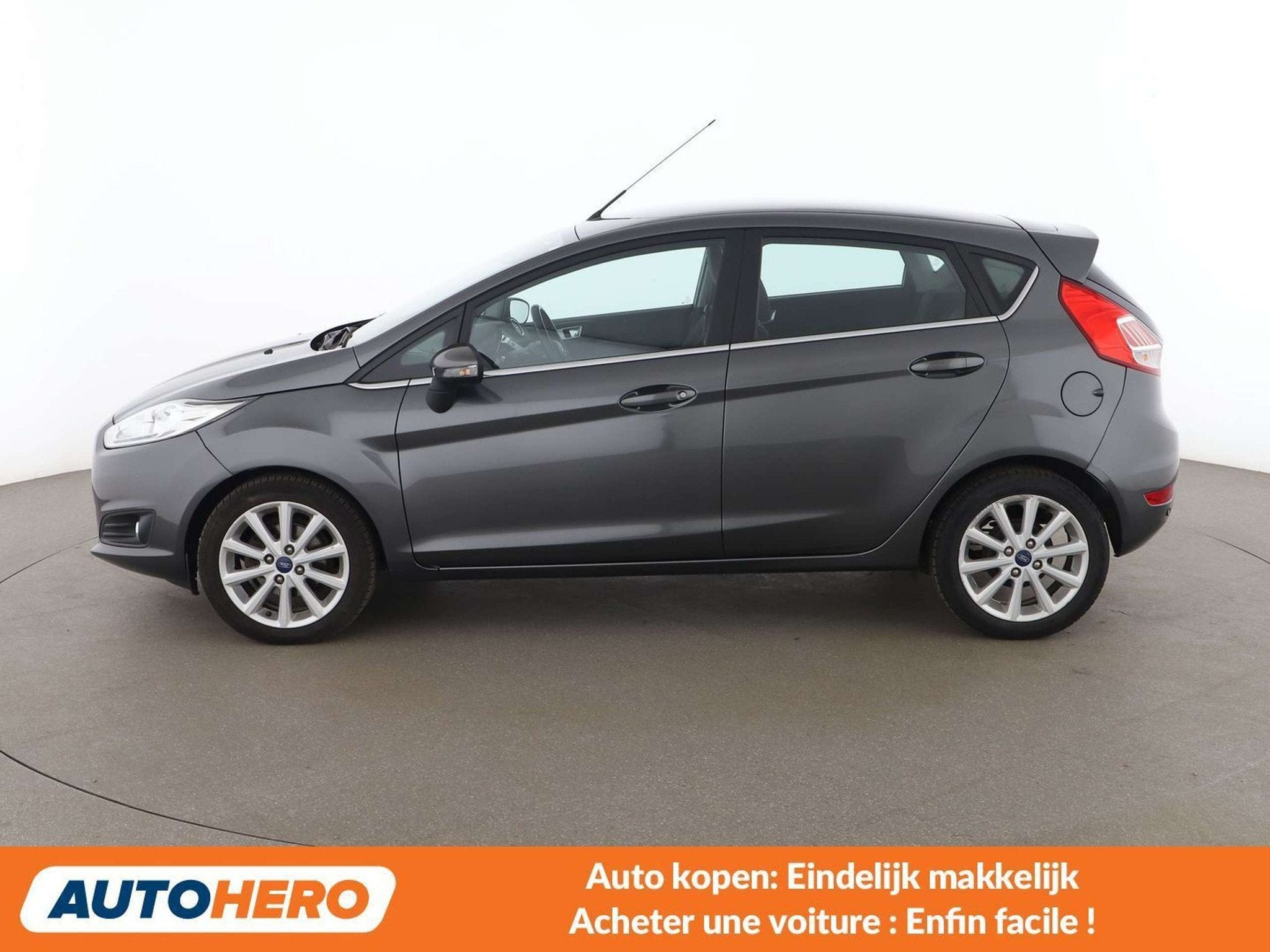 Ford Fiesta 1.5 TDCi Titanium (bj 2016), Auto's, Ford, Voorwielaandrijving, Stof, Zwart, 5 deurs