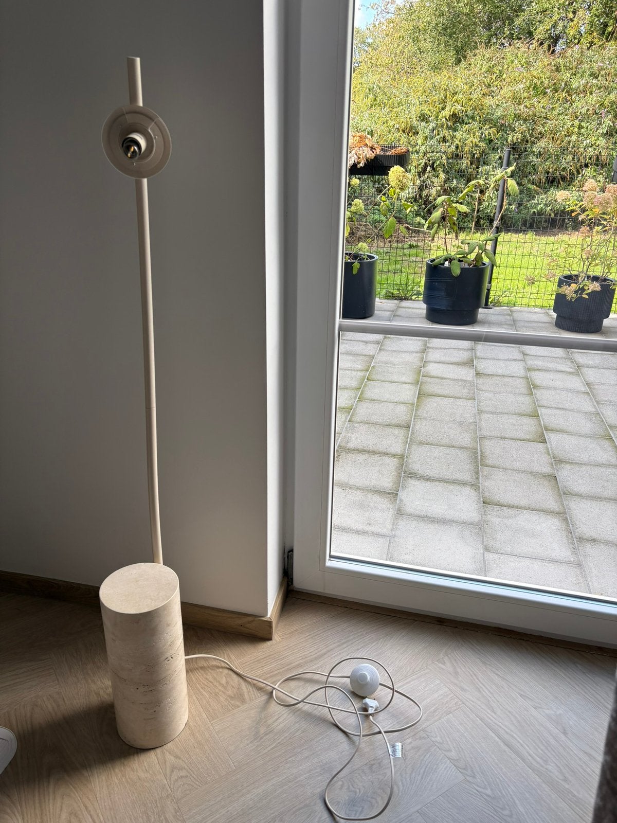 Vloerlamp met travertijnvoet, Ophalen, Gebruikt, 100 tot 150 cm, E14 (klein)