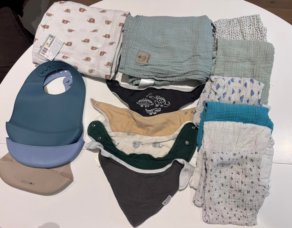 Baby pakket: slabbetjes en tetradoeken, Ophalen, Gebruikt