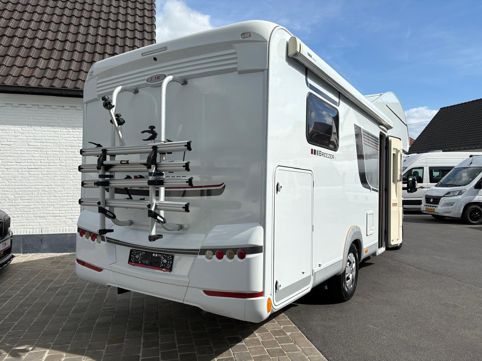 Fiat Ducato LMC Breezer A714, Caravans en Kamperen, Alkoof, Ringverwarming, Fiat, Douche