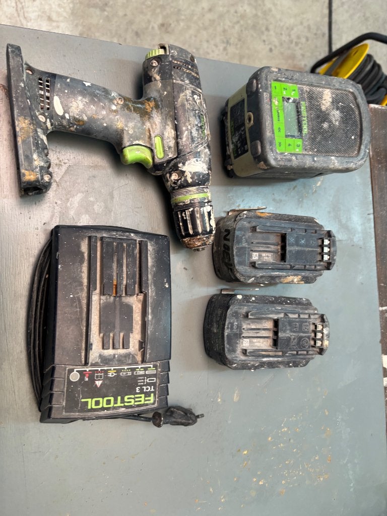 Festool vijsmachine , radio, Doe-het-zelf en Bouw, Gereedschap | Boormachines, Ophalen, Gebruikt, Variabele snelheid