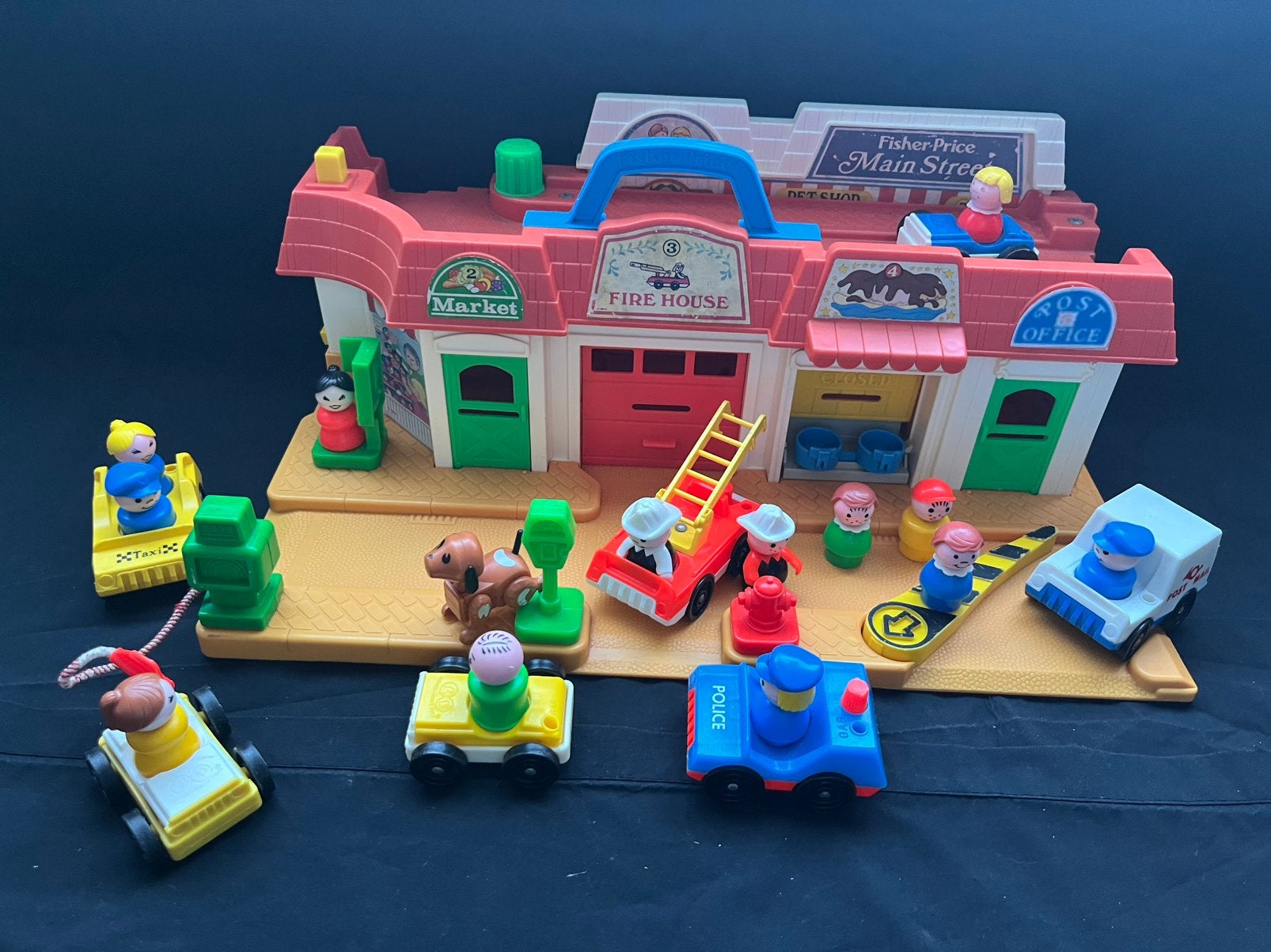 Vintage Fisher-Price | Little People | Main Street uit 1986, Verzamelen, Ophalen of Verzenden, Gebruikt