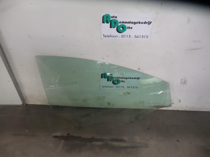 Vitre portière 4portes avant droite d'un Seat Leon (Leon 05, -, 3 mois de garantie, Utilisé, -