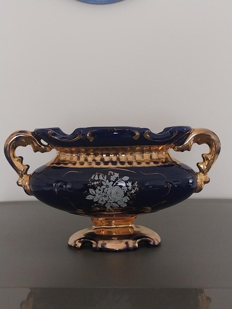 Sierschaal kobaltblauw. Met goudkleurige accenten, Antiek en Kunst, Antiek | Schalen, Ophalen of Verzenden