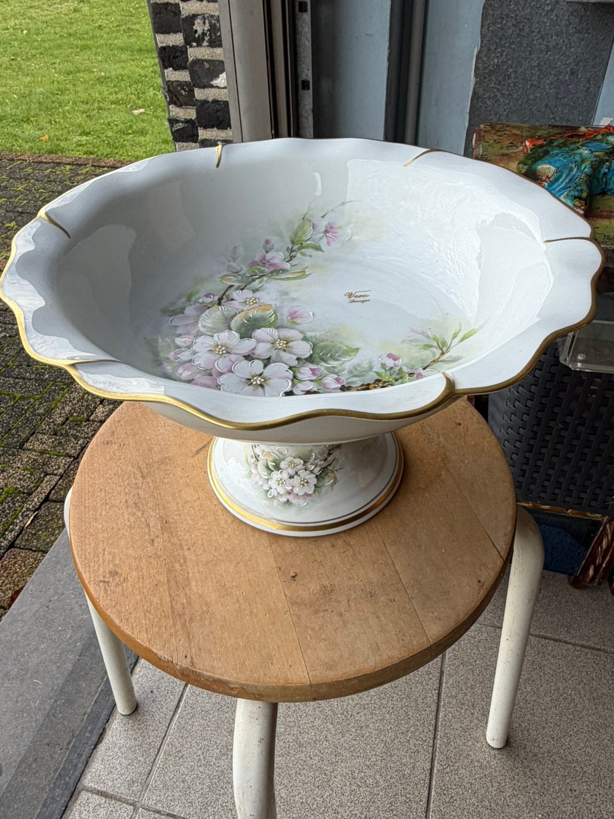 Grande coupe sur pied Limoges, peinte à la main, Antiquités & Art, Enlèvement