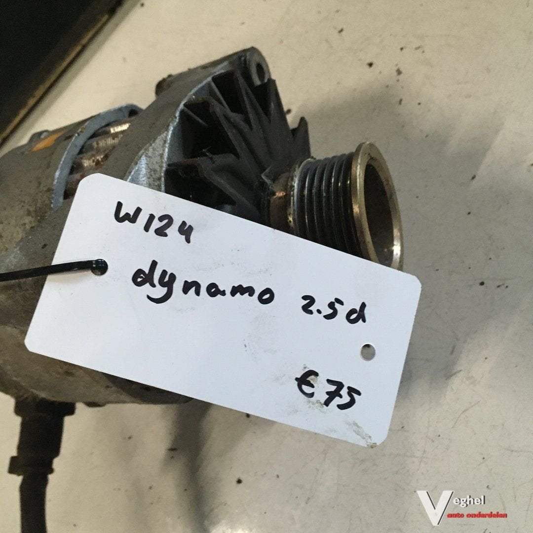 Mercedes W124 2.5 Diesel Dynamo, Gebruikt, -, -, Ophalen of Verzenden