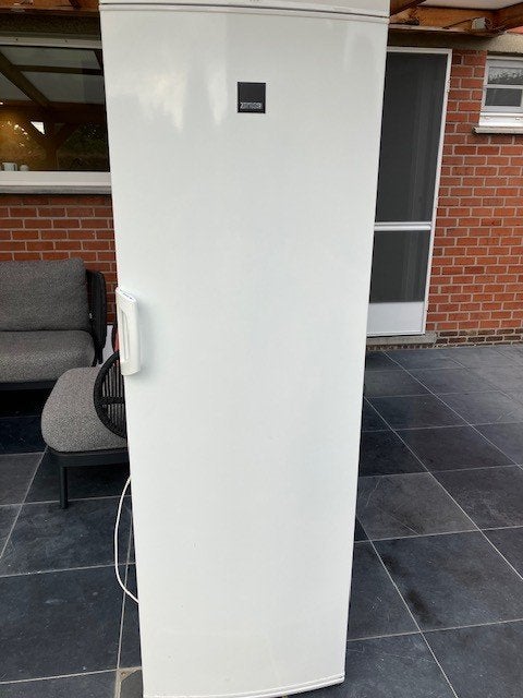 diepvriezer Zanussi ZFU27401WA, Elektronische apparatuur, Gebruikt, Minder dan 60 cm, 160 cm of meer, Energieklasse A of zuiniger