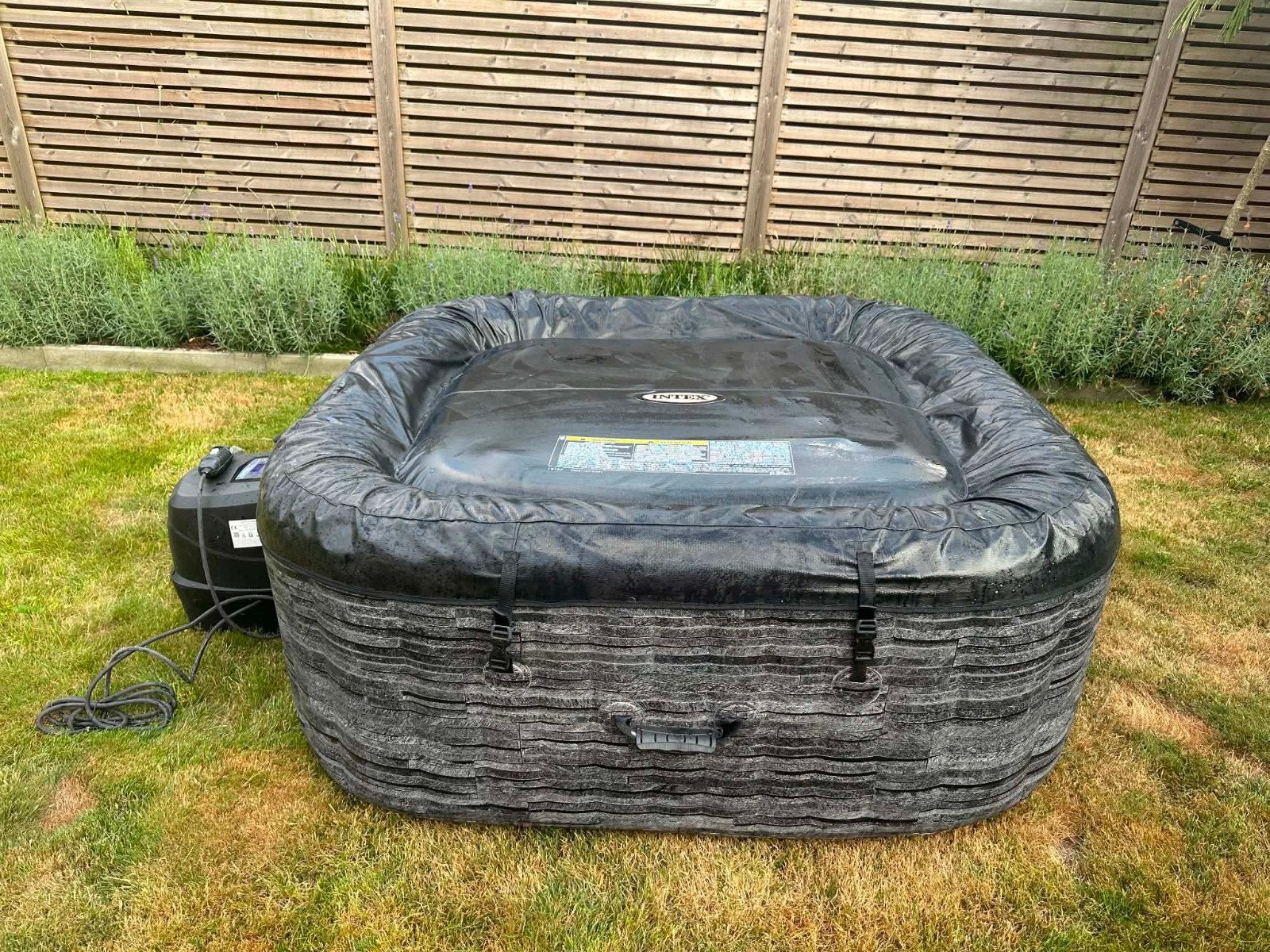 intex pure spa, Tuin en Terras, Ophalen, Zo goed als nieuw, Afdekzeil, Opblaasbaar