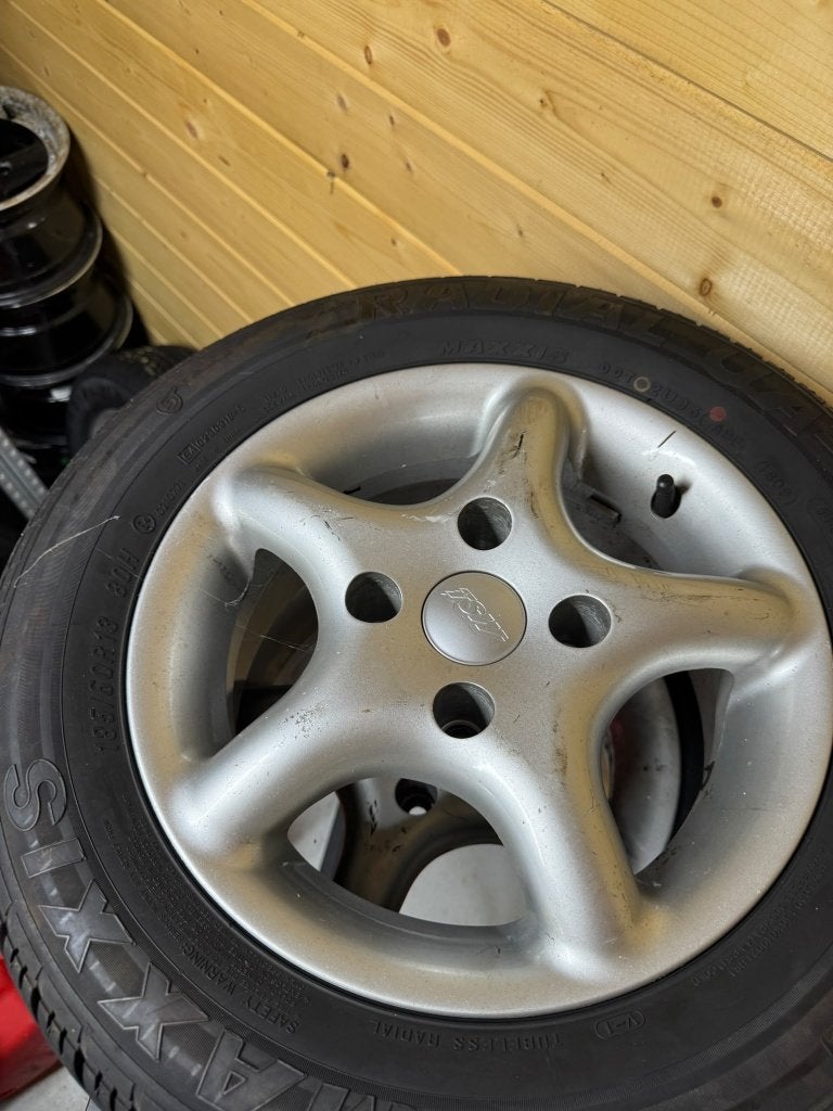 Vente 4 jantes avec pneu pour Catheram, Westfield..., Auto-onderdelen, Banden en Velgen, Gebruikt, Personenwagen, Zomerbanden