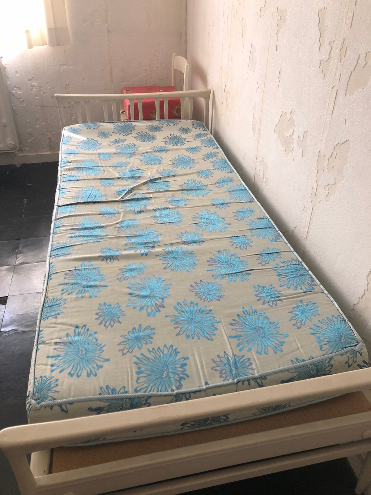 Lit 1 personne + matelas, Maison & Meubles, 90 cm, 210 cm, Une personne, Enlèvement